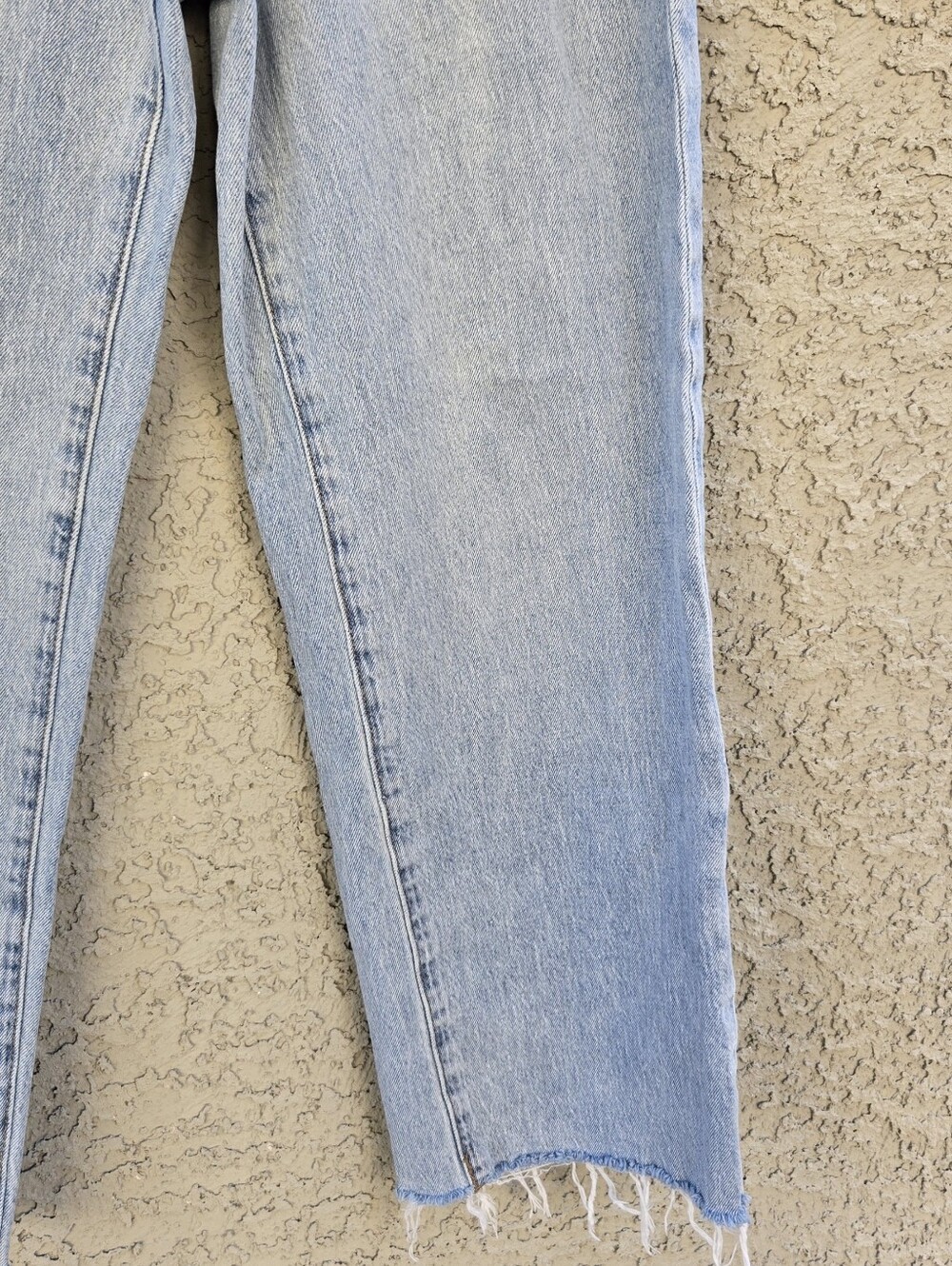 Oliver Logan Aberdeen Light Wash High-Rise Straight Crop Jeans - Light Blue - Picture 7 of 13